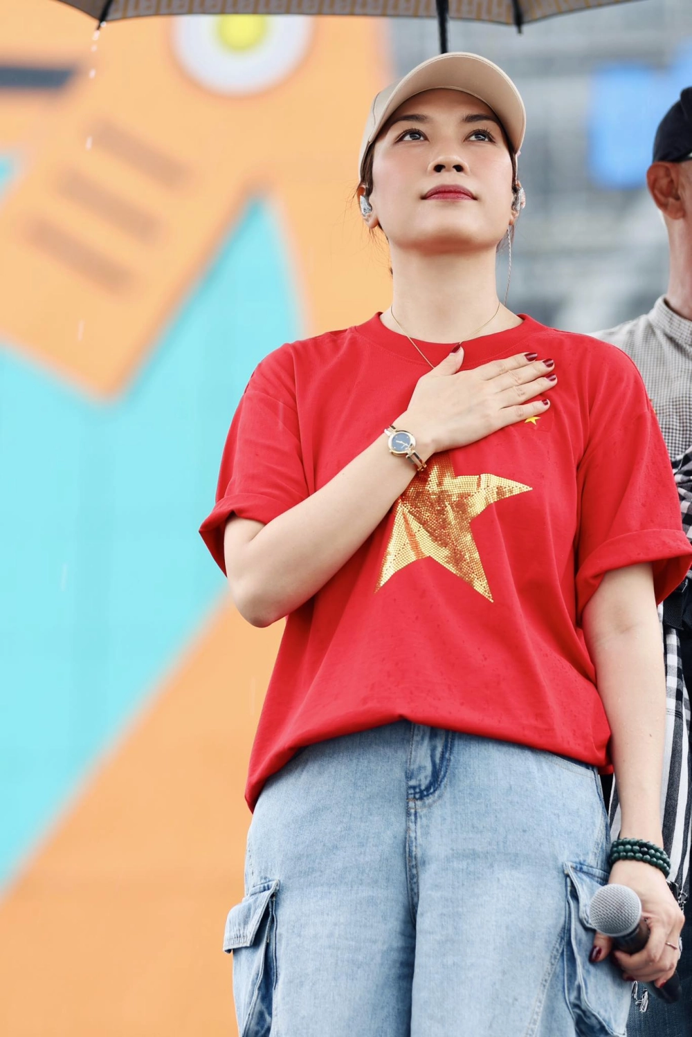 Mỹ Tâm tuổi 44 vẫn giữ vững sức hút khó cưỡng