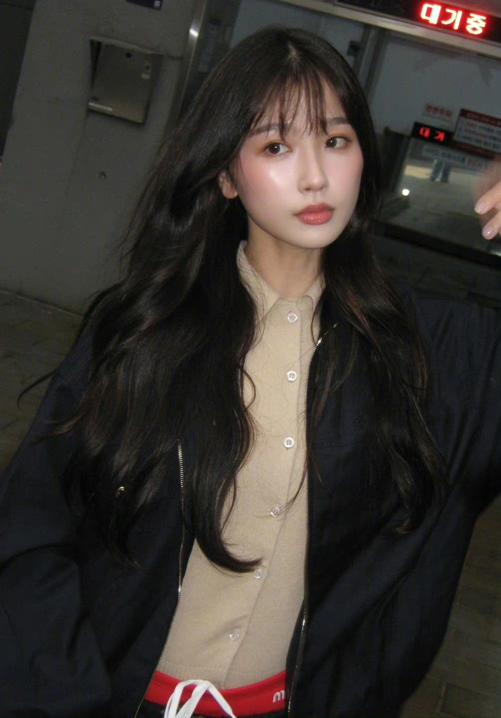 Ngu Thư Hân nàng tiểu hoa đình đám của Cbiz