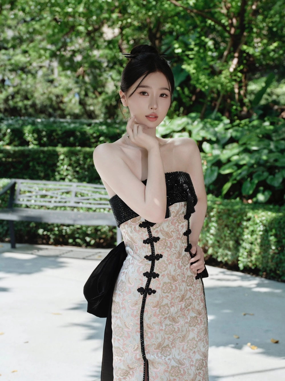 Diễn viên Ngu Thư Hân ghi dấu với nét diễn duyên dáng