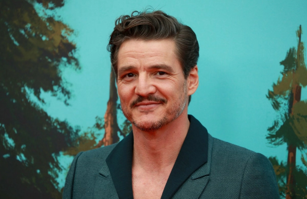 Pedro Pascal sister bất ngờ gây chú ý khi xuất hiện