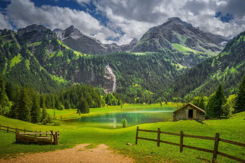 Khám phá tranh phong cảnh đồi núi nghệ thuật tinh tế