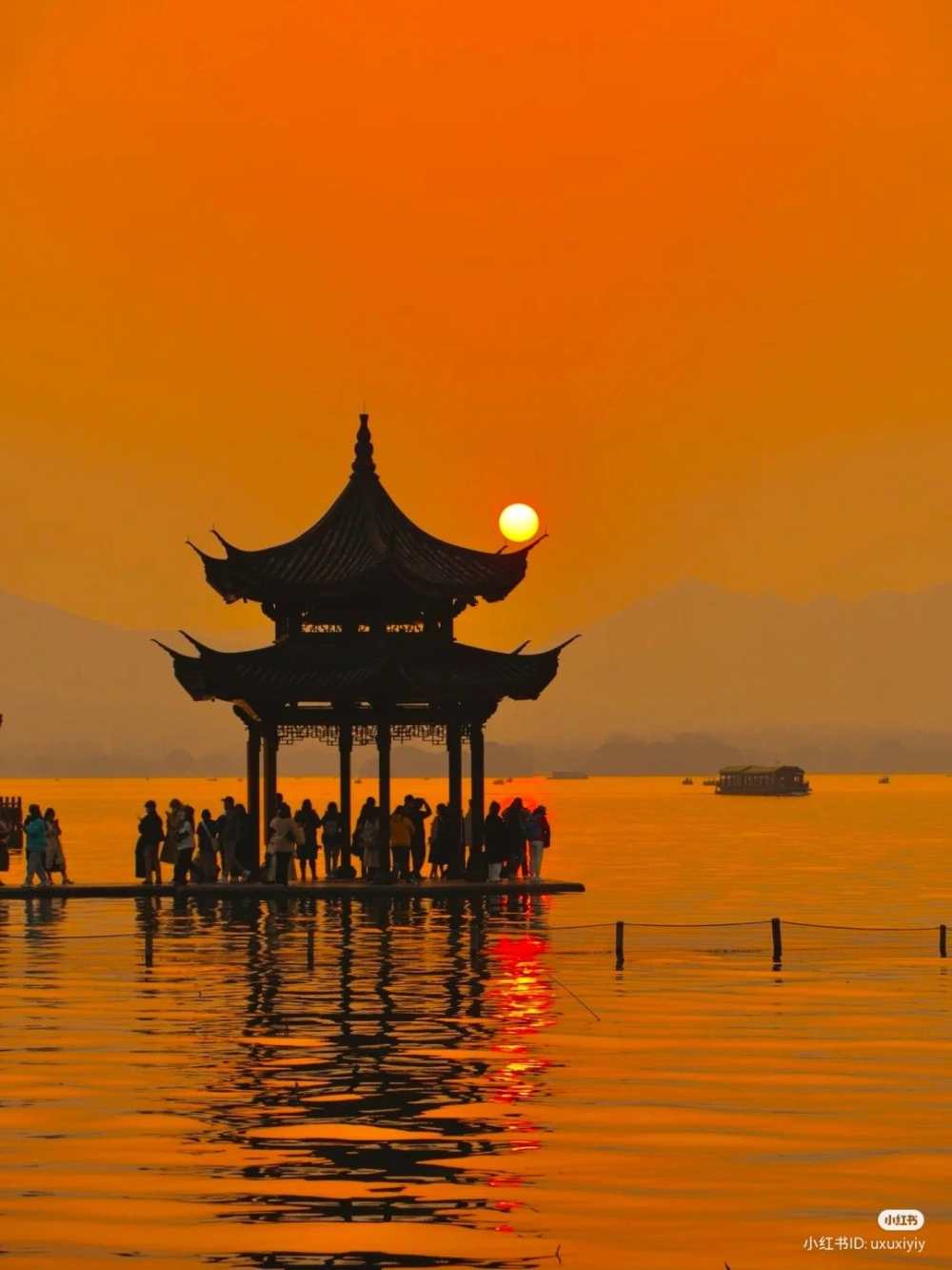 Thỏa sức sáng tạo với tranh vẽ cảnh hoàng hôn đẹp tinh tế