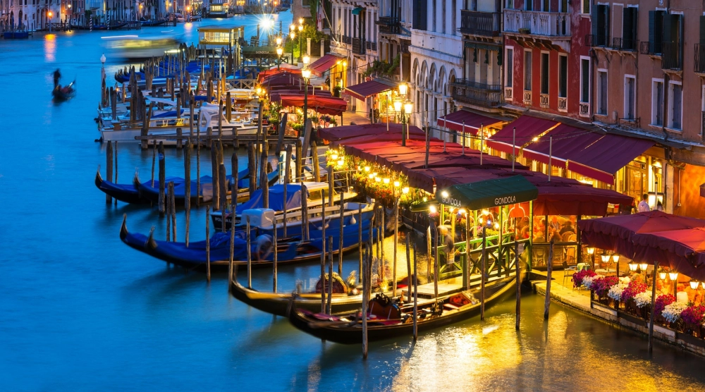 Khám phá phong cảnh milan hiện đại và sôi động