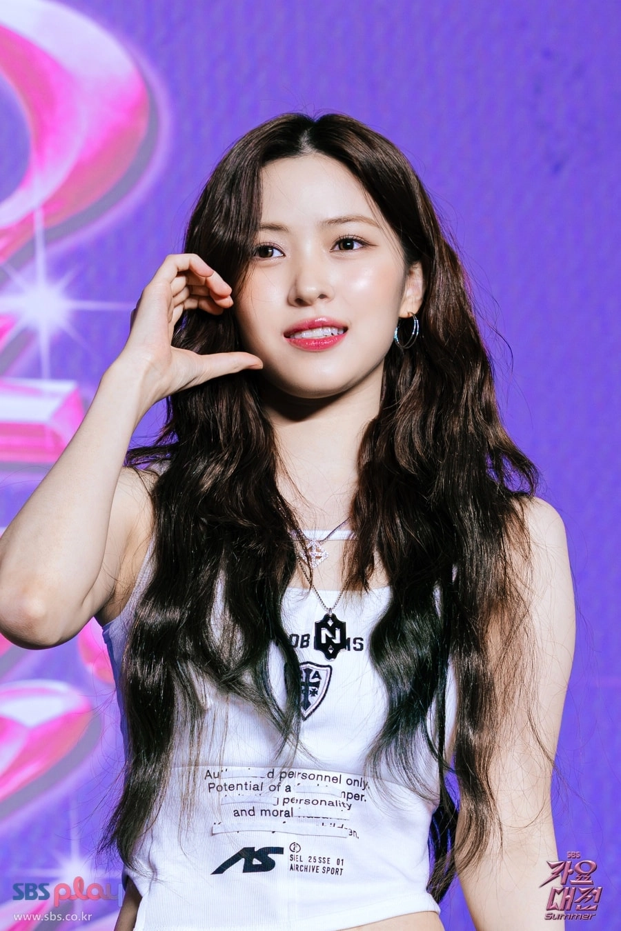 Main rapper Ryujin ITZY gây ấn tượng với chất giọng cuốn hút