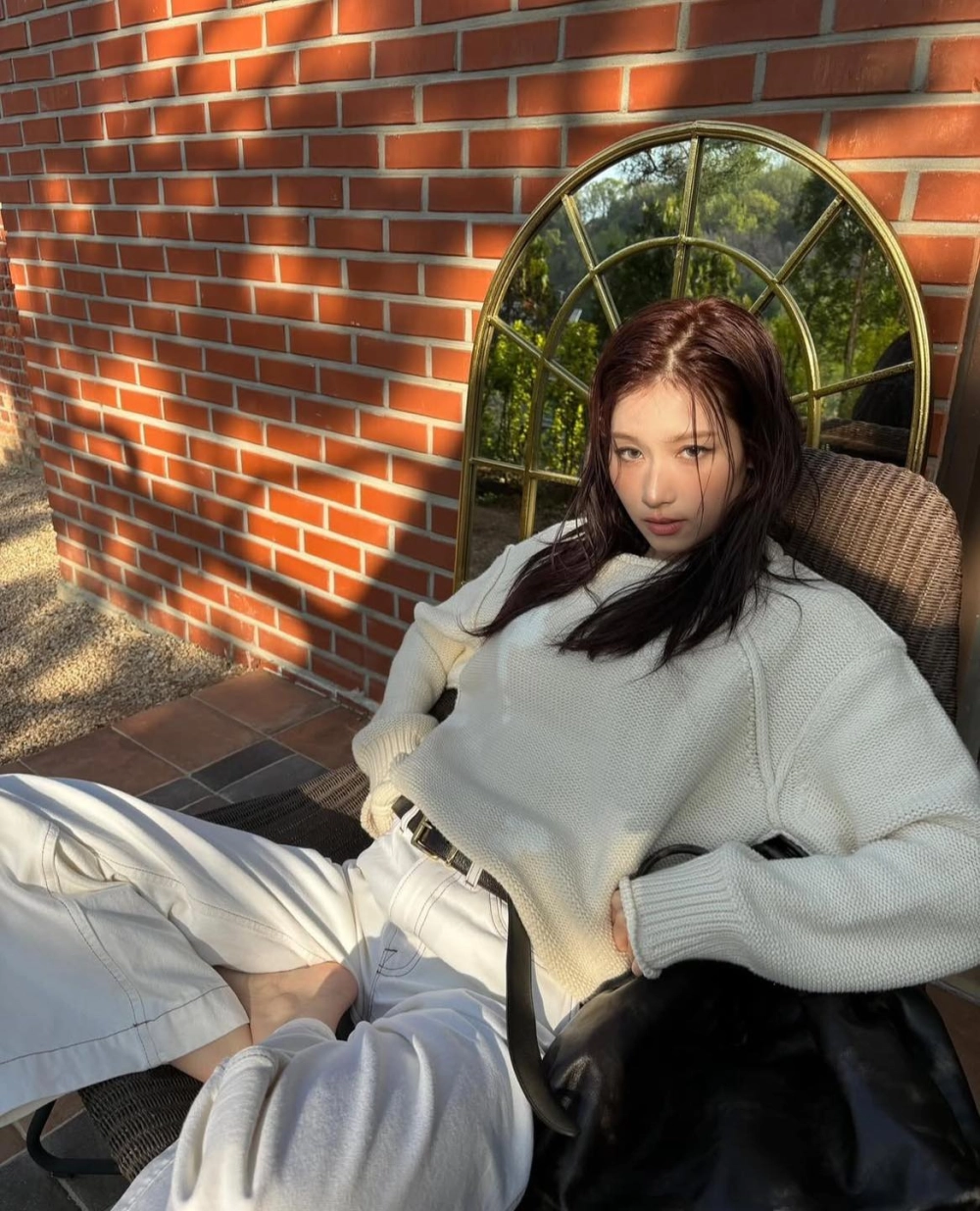 Gia thế Sana Twice khá kín tiếng nhưng cô vẫn tỏa sáng nhờ nỗ lực