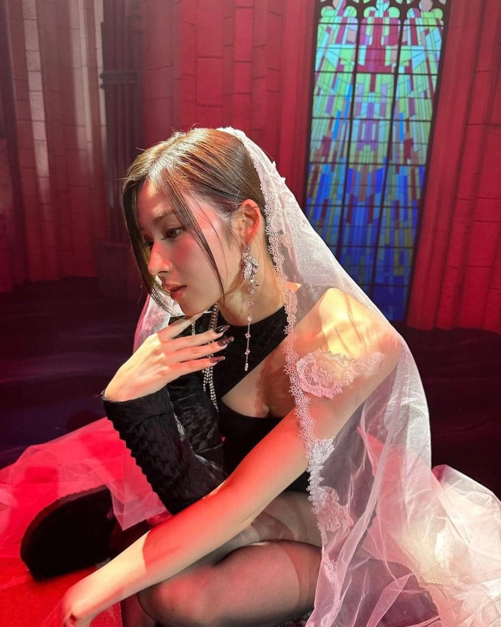 Sana Twice hair đa dạng phong cách từ dịu dàng đến cá tính