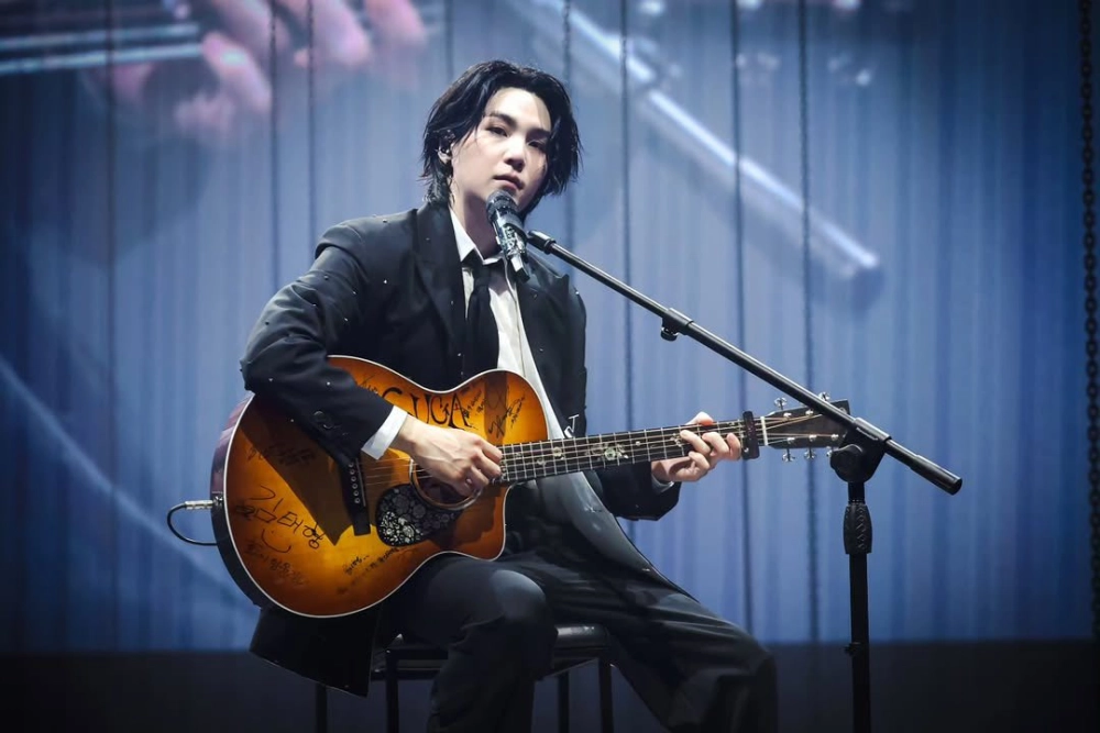 Suga BTS xuất ngũ ngày trở lại được fan mong chờ