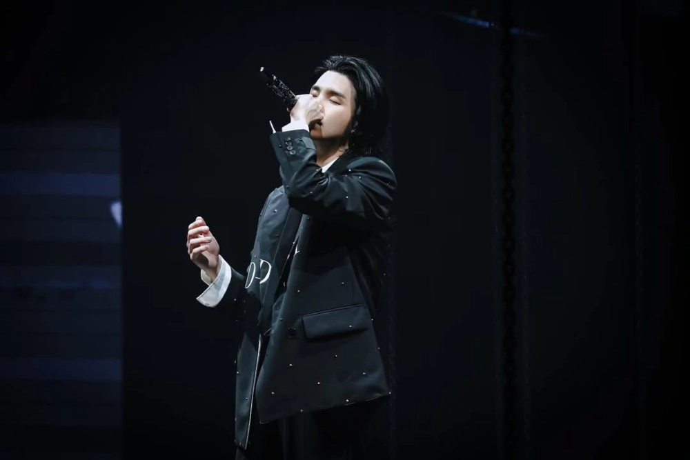 BTS Suga drama sự xuất hiện bất ngờ gây xôn xao dư luận