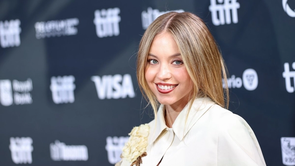 Sydney Sweeney boyfriend lộ diện làm dấy lên loạt tin đồn tình ái nóng bỏng