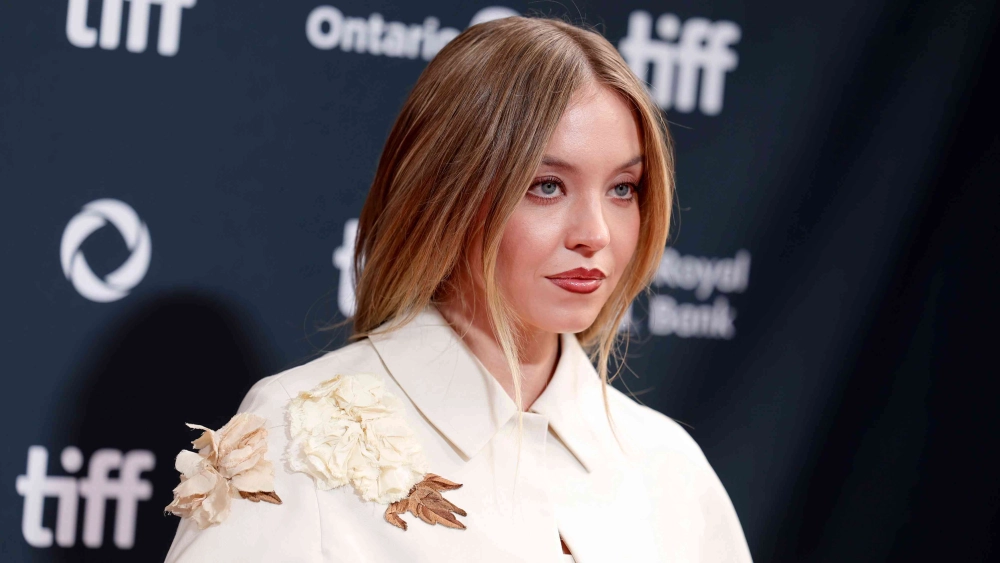 Sydney Sweeney age khiến fan bất ngờ trước vẻ ngoài trẻ trung rực rỡ