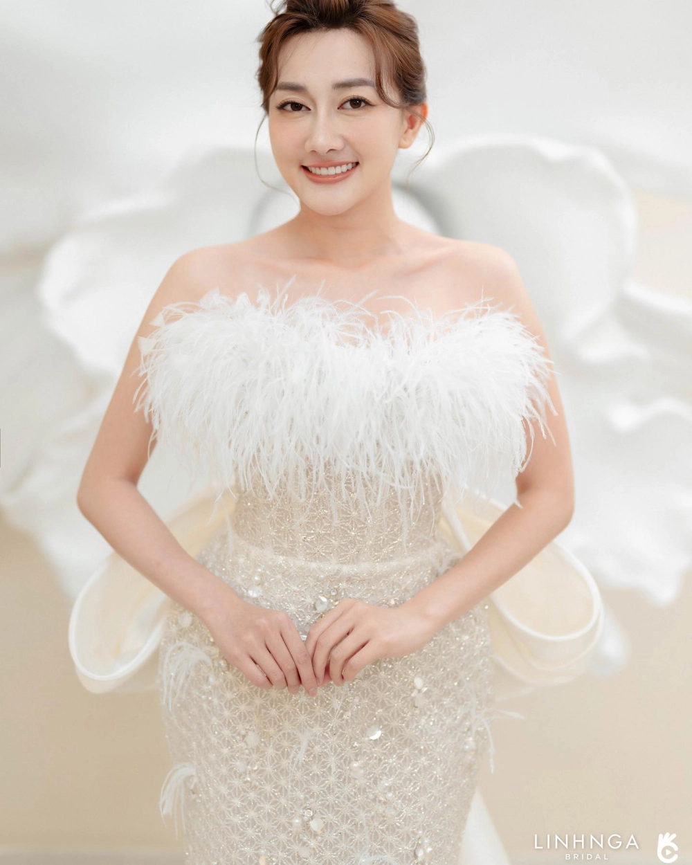 Tải hình nền gái đẹp cho điện thoại miễn phí chỉ với một cú nhấp