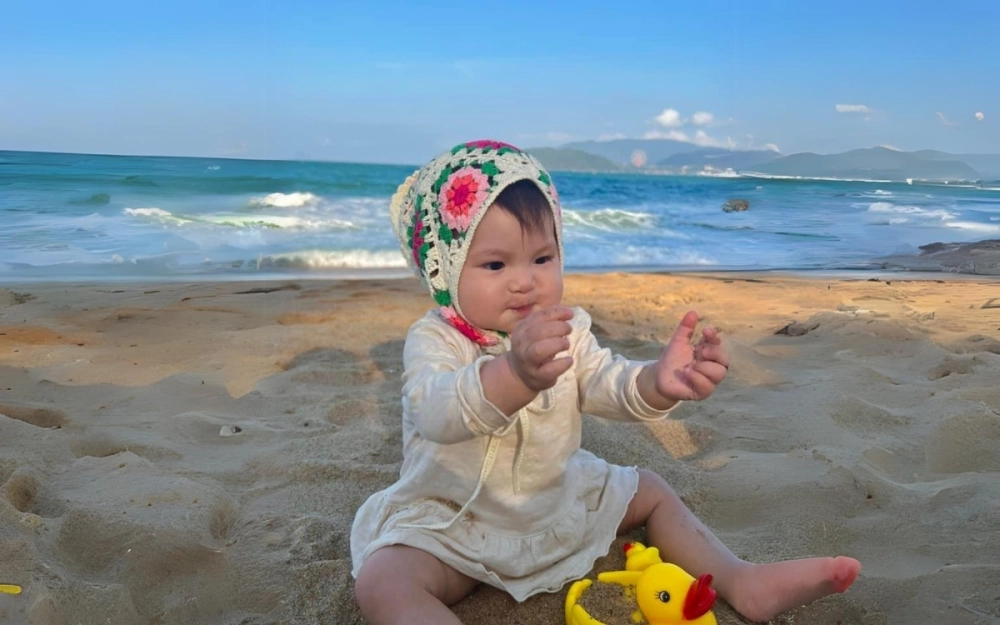 Hình ảnh bé gái dễ thương cho điện thoại đẹp nhất được tìm kiếm nhiều nhất