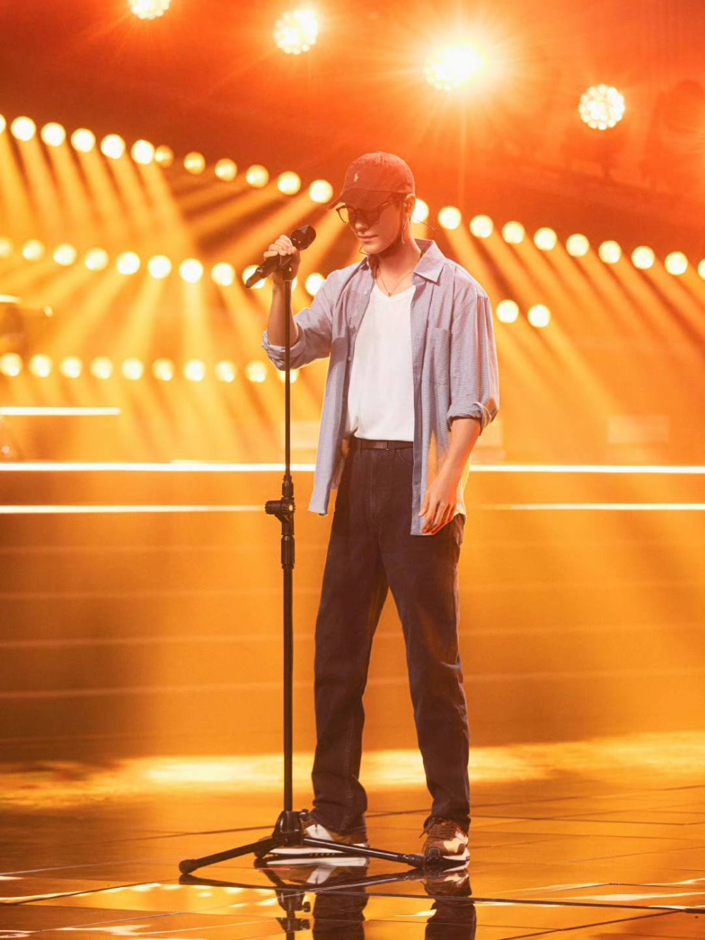 Tiêu. Chiến trở thành tâm điểm được fan tìm kiếm rầm rộ