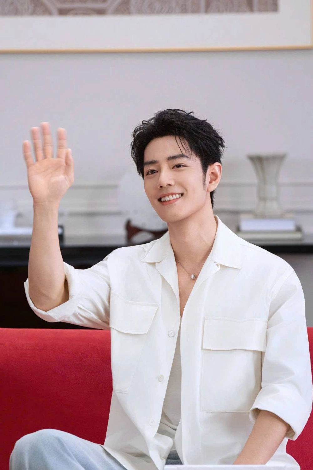 Tiêu Chiến hát gây bất ngờ với chất giọng ngọt ngào