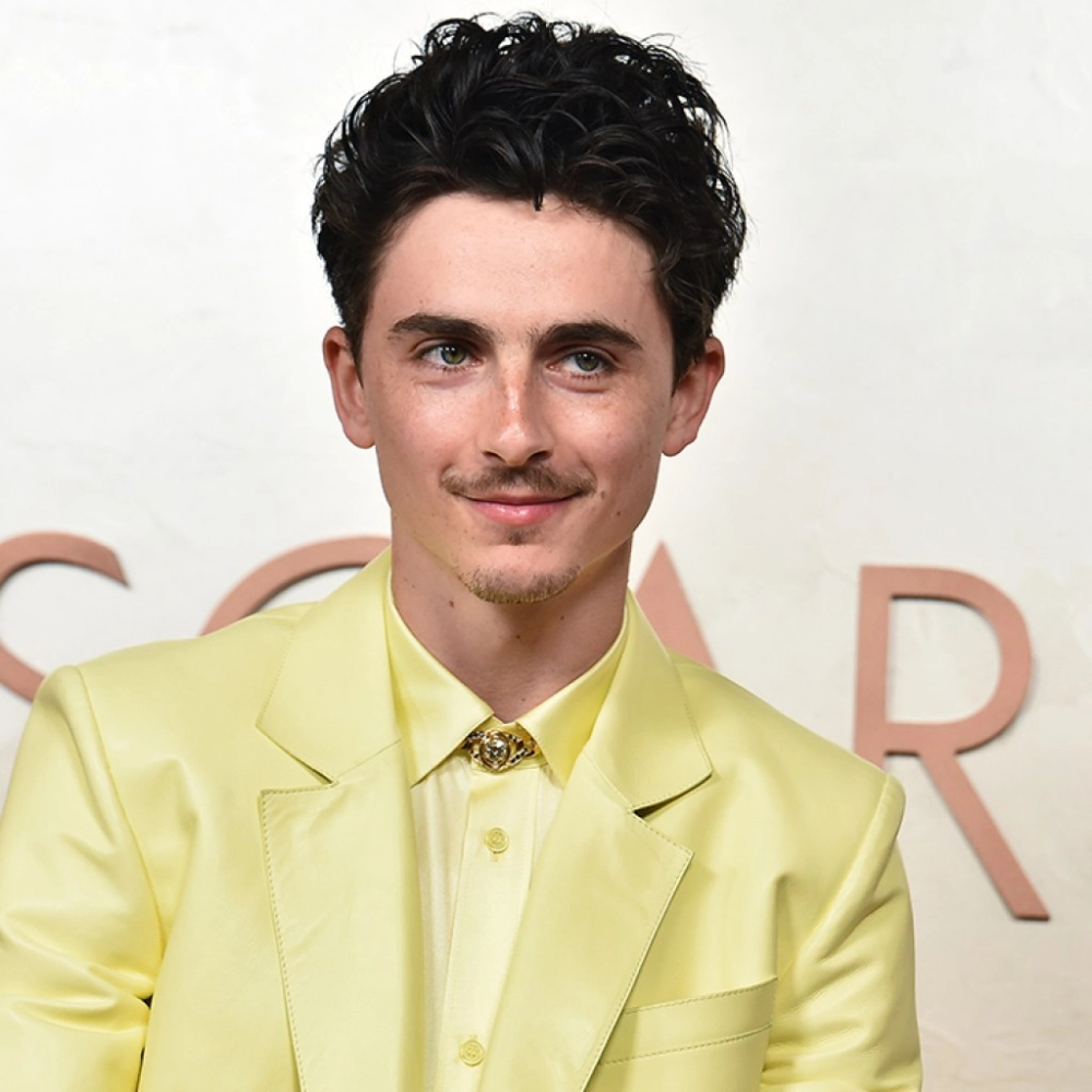 Timothée Chalamet haircut kiểu tóc thời thượng đầy cá tính