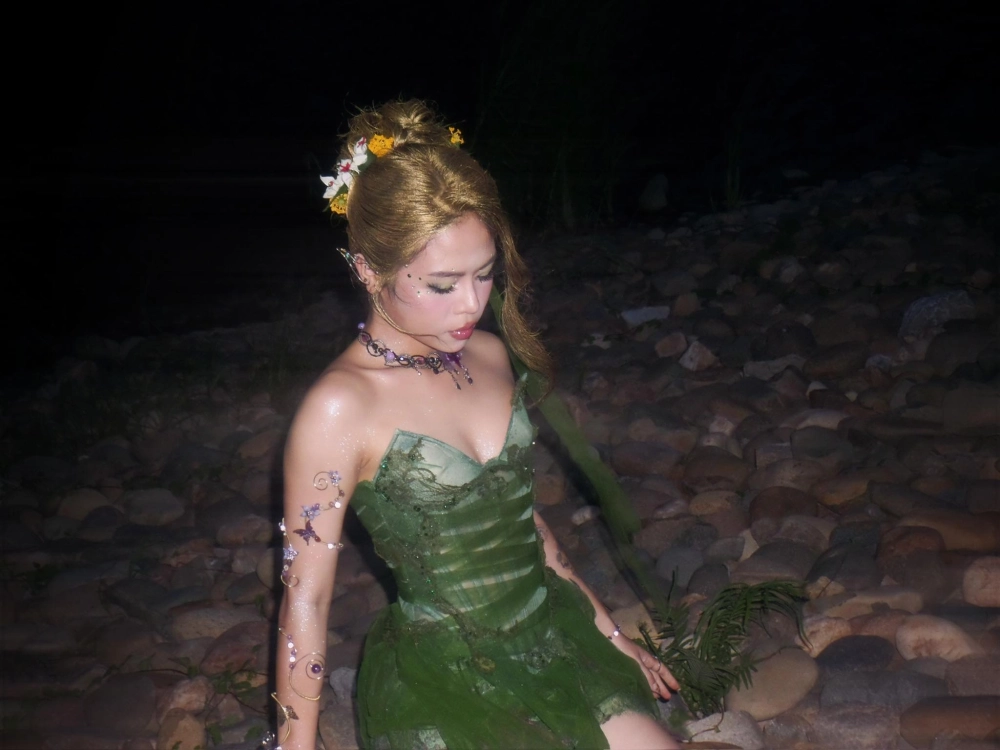 Đồng chí Tlinh màn kết hợp bùng nổ trên sân khấu