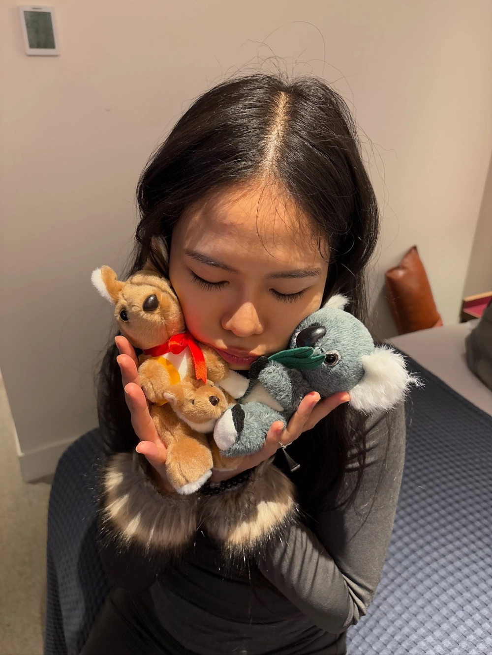 Tlinh tuổi, cô hiện tại 25 tuổi đầy nhiệt huyết trẻ