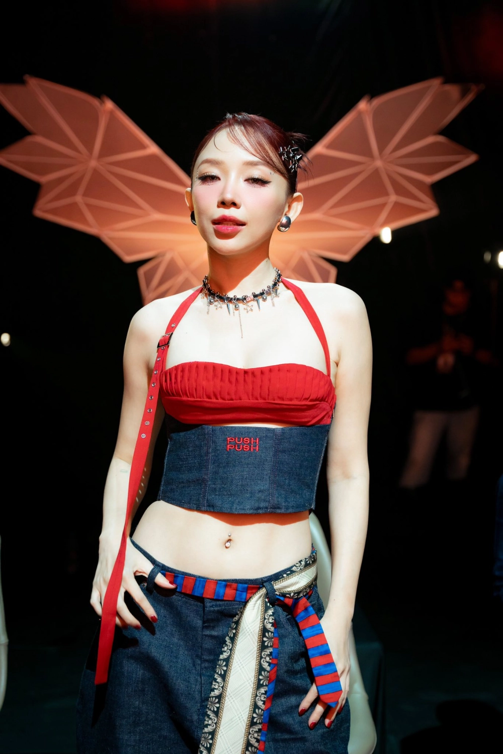 Album Tóc Tiên được đầu tư hoành tráng chuyên nghiệp