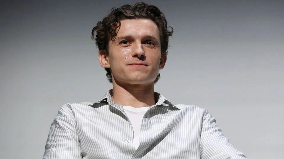 Spider Man Tom Holland mang đến hình tượng gần gũi