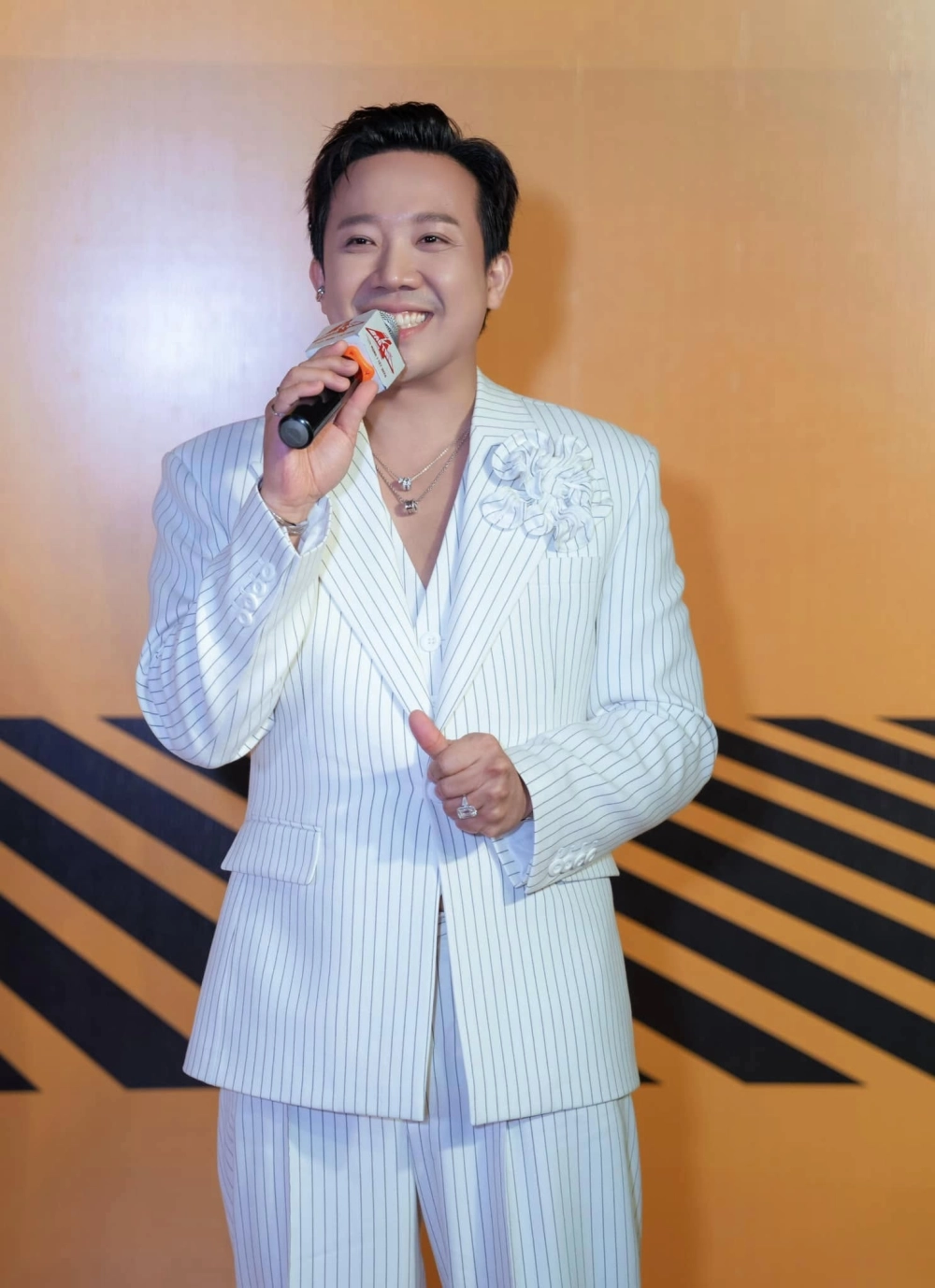 Trấn Thành thành công khi vừa đạo diễn vừa diễn