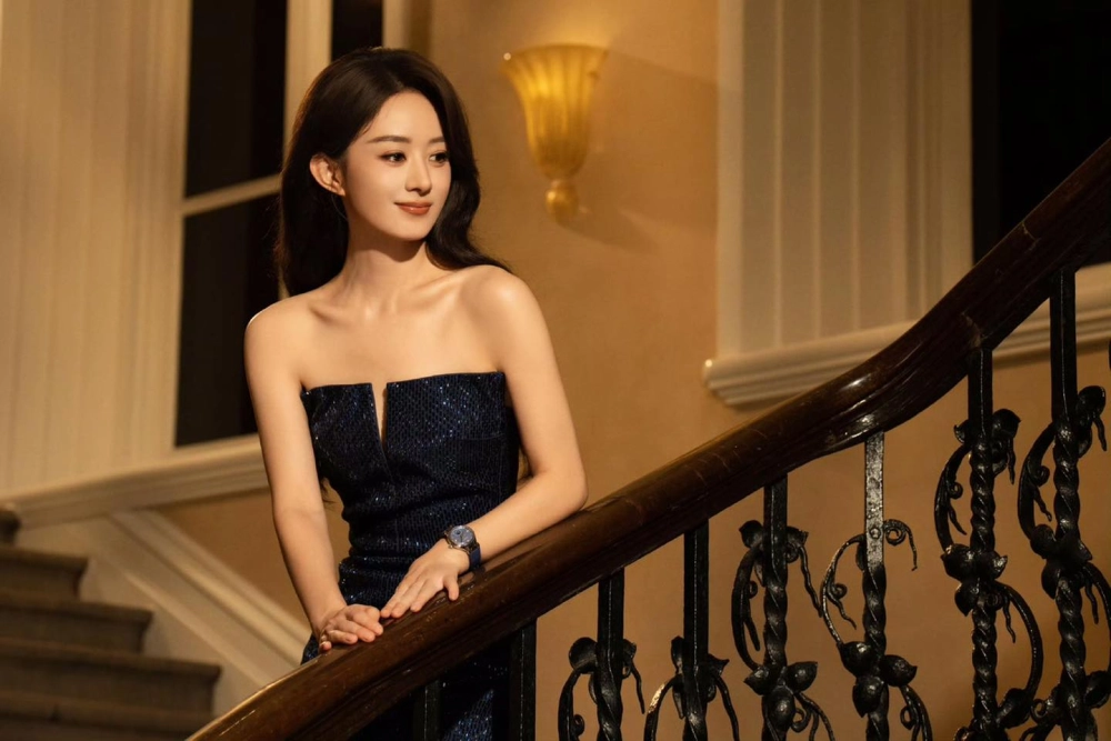 Triệu Lệ.Dĩnh trở thành tâm điểm bàn tán trên mạng xã hội