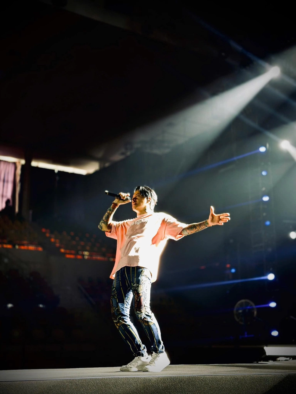 Album Tuấn Hưng được người hâm mộ chờ đón nồng nhiệt