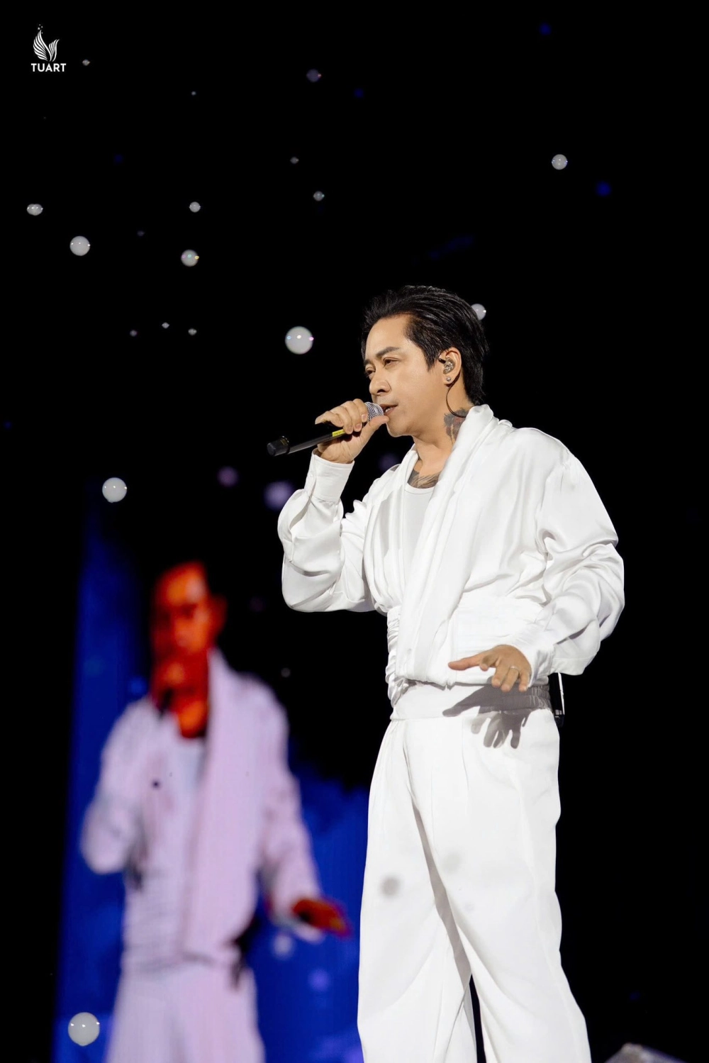 Tuấn Hưng playlist hội tụ những bản hit để đời