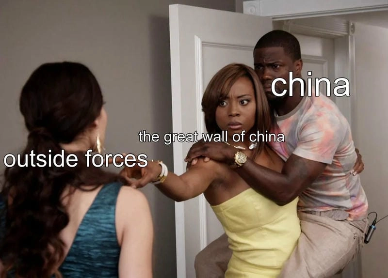 Cùng du ngoạn woman meme ngầu