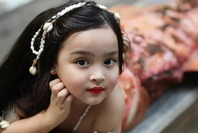 Hình nền bé gái dễ thương HD và chất lượng vượt trội