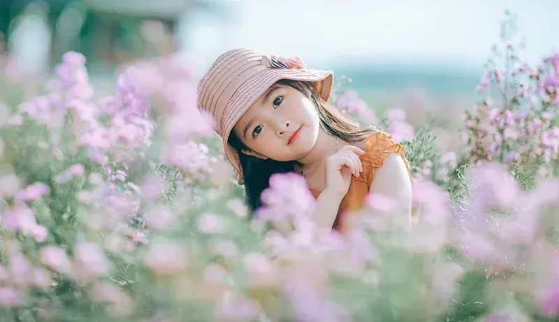 Bộ sưu tập hình ảnh bé gái dễ thương đa dạng, nhiều phong cách