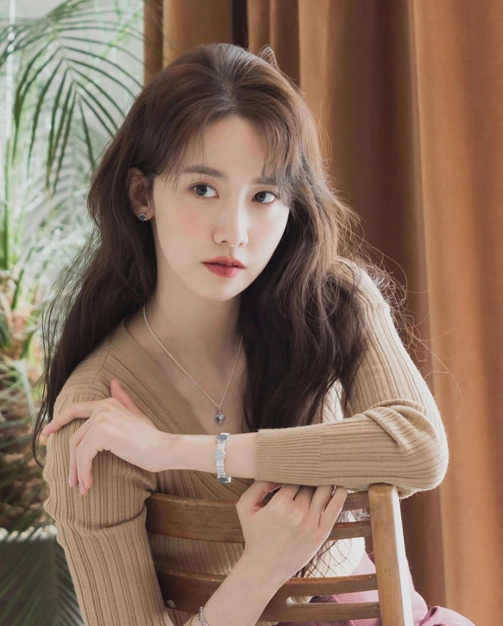 Yoona hẹn hò luôn là chủ đề nóng thu hút sự quan tâm của công chúng