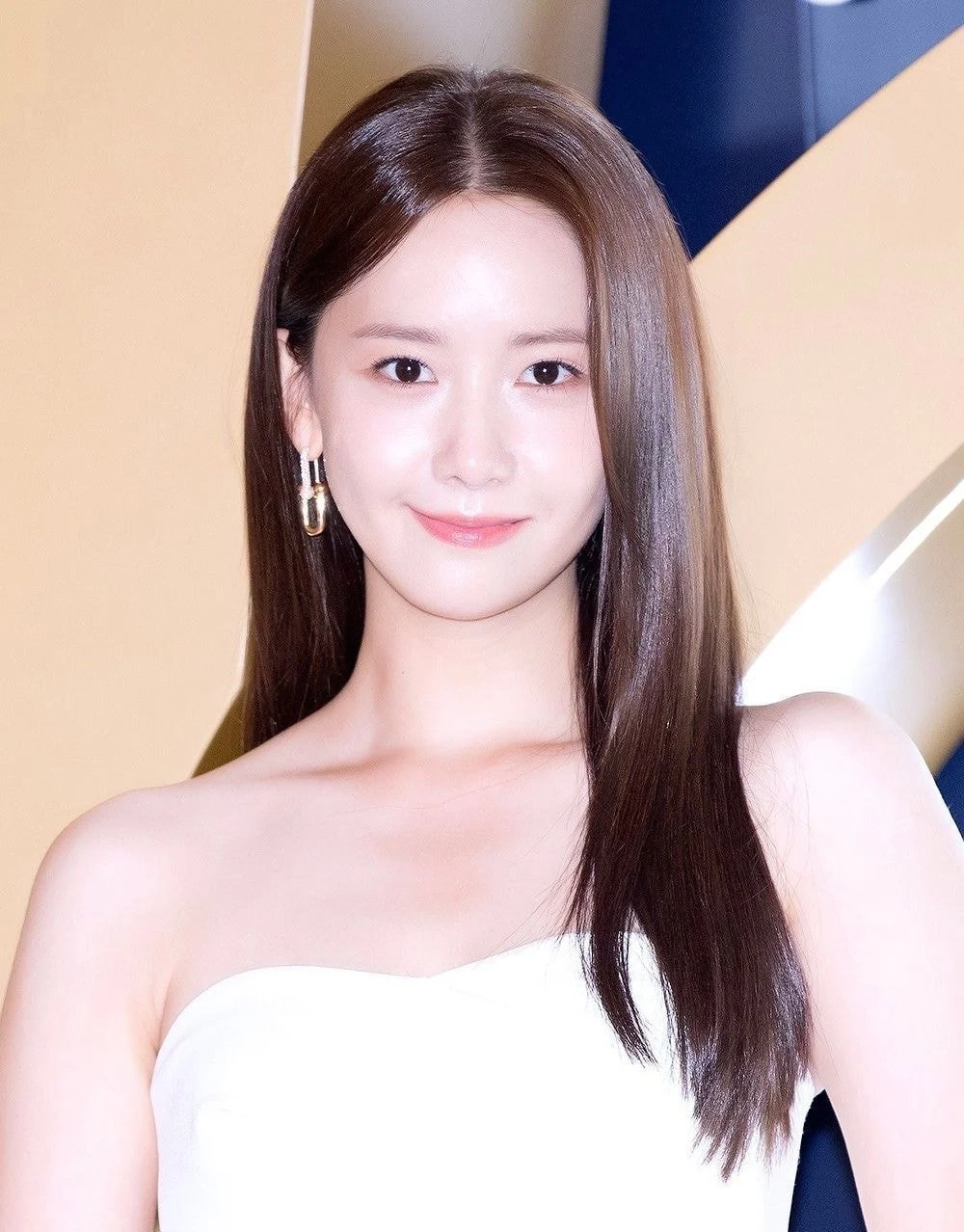 Yoona nữ thần nhan sắc hàng đầu của làng giải trí Hàn Quốc