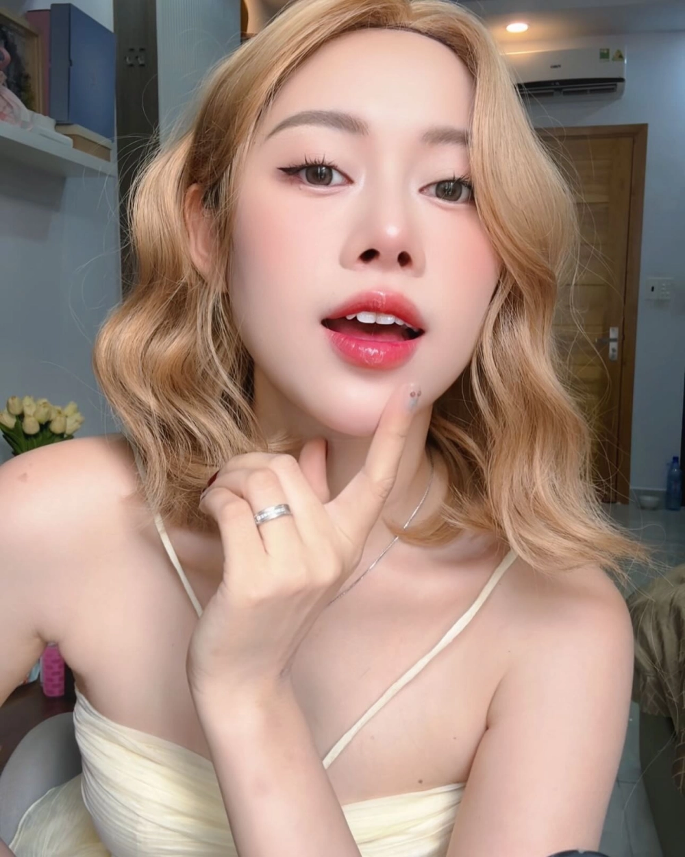 Tải hình nền gái đẹp miễn phí nóng bỏng mê hoặc