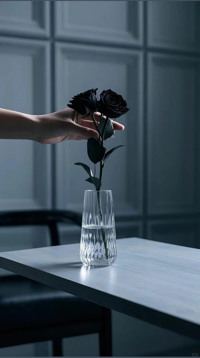 Thể hiện cá tính mạnh với avatar hoa hồng đen ngầu cực chất