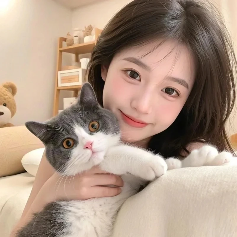 Sự dễ thương bùng nổ trong bộ ảnh gái xinh và mèo cưng đang viral