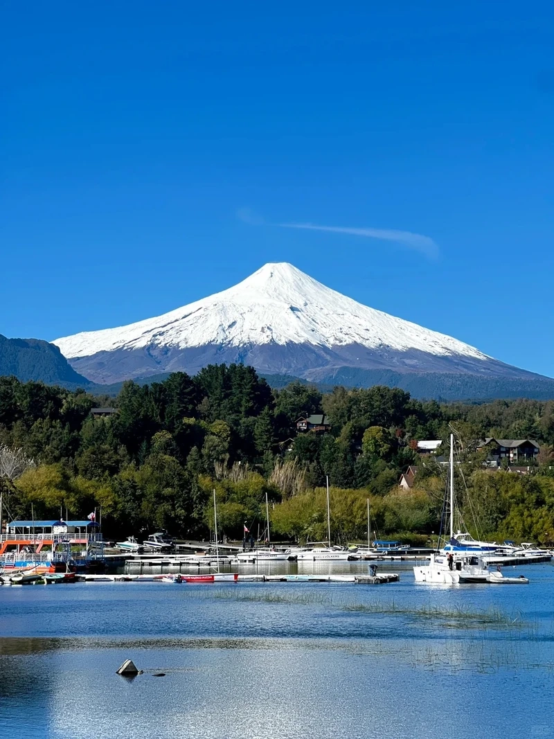 Khung cảnh ngoạn mục của phong cảnh Chile cảnh núi tuyết trắng xóa